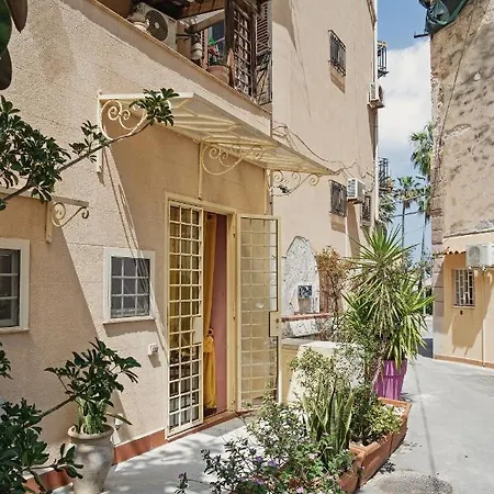 Casa Arancio Holiday home *
